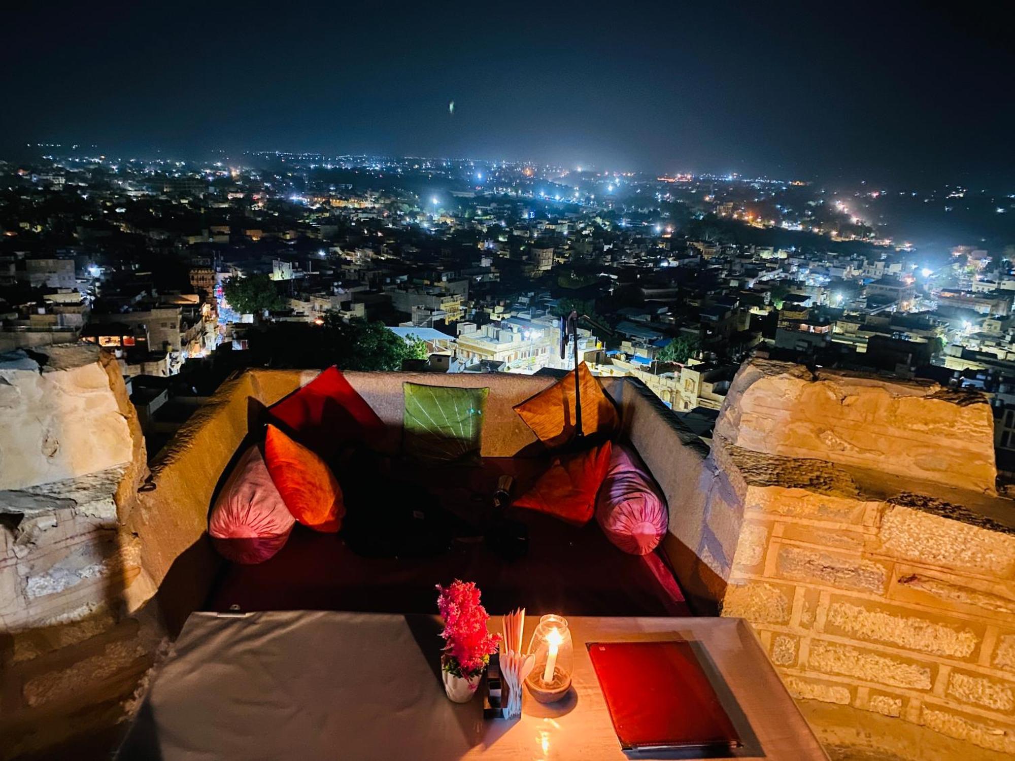 Hotel Lotus Haveli Dzsaiszalmer Kültér fotó